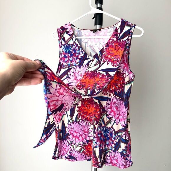 Cupio Front drape, floral, sleeveless top/ Sz M - Picture 2 of 5